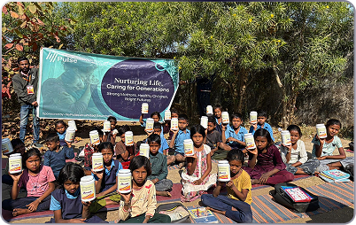 Children Holding Food can